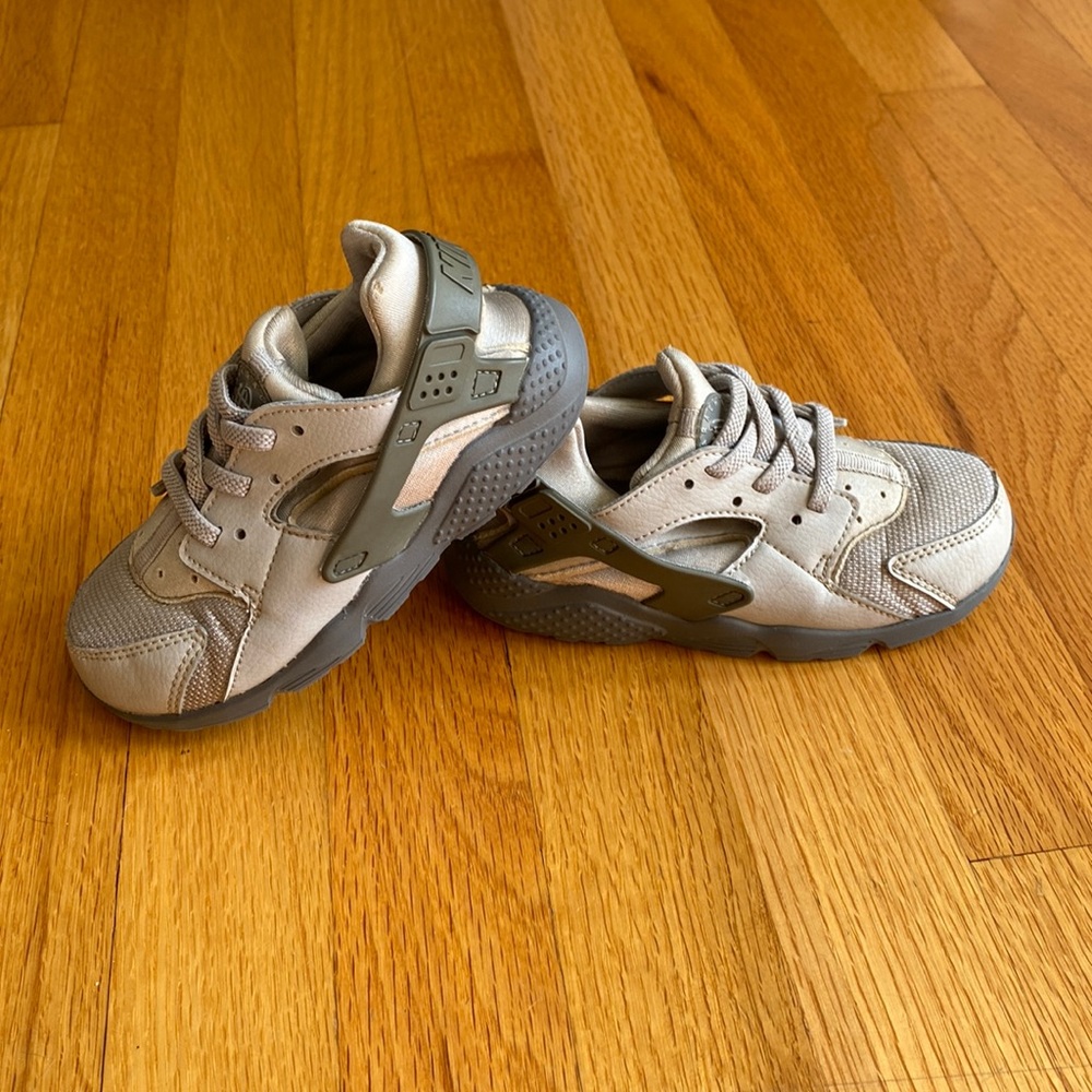 Nike Huarache sneakers